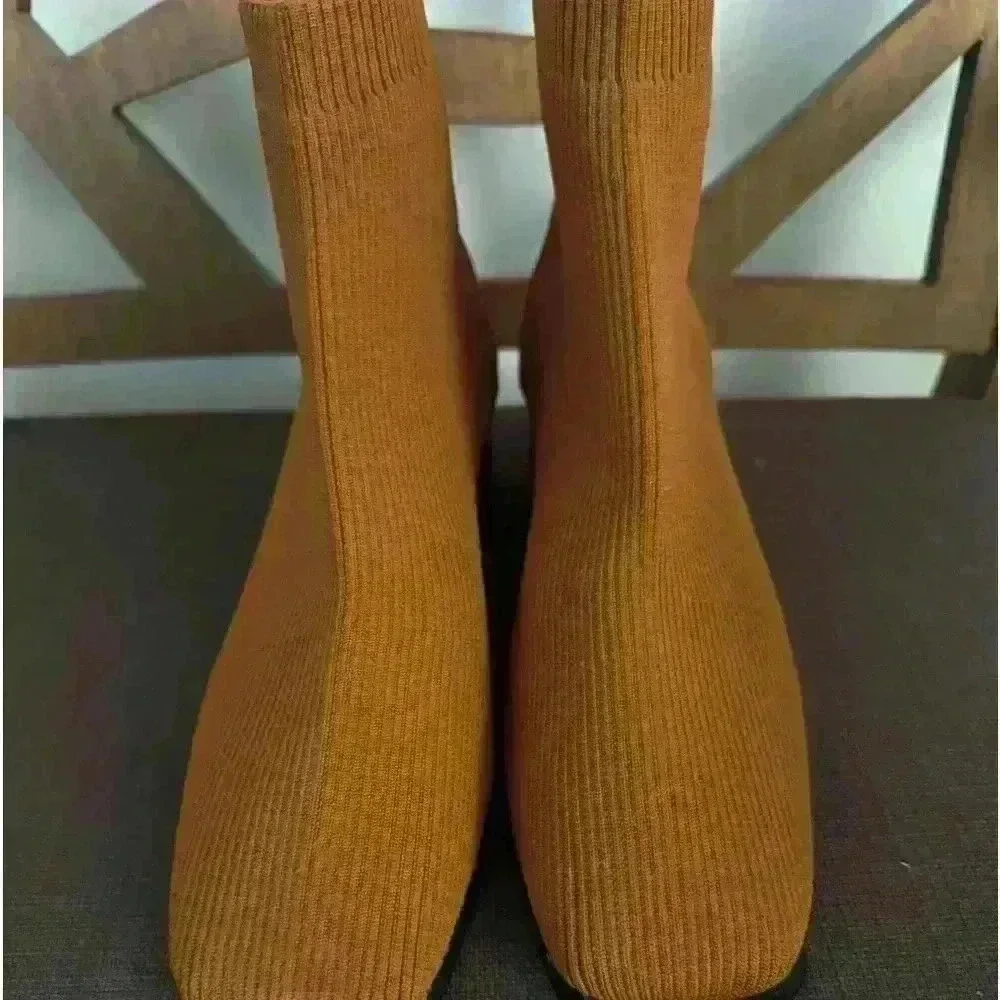 TIJN Libby Sock Boot Women's in Brown New with out box